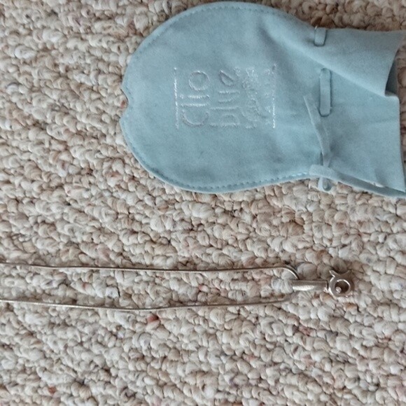 Clio Blue Fish Silver Necklace - Picture 7 of 9